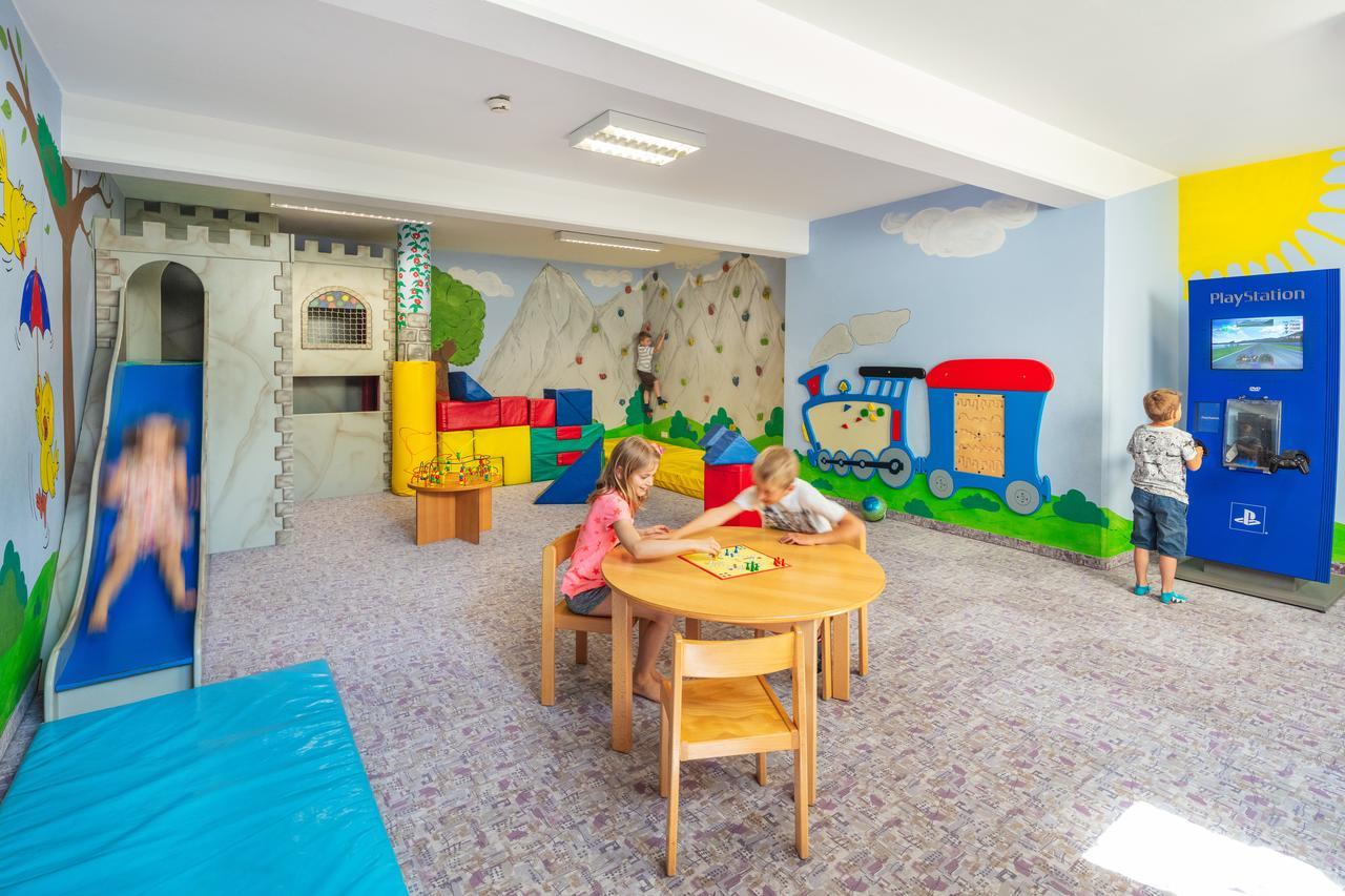 Apparthotel Talhof, Restaurant, Pool Und Spa Oberau Ngoại thất bức ảnh